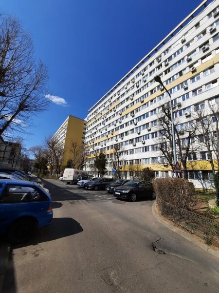 Obor, Iancului, Ferdinand, Mihai Bravu langa Liceul Iulia Hasdeu,